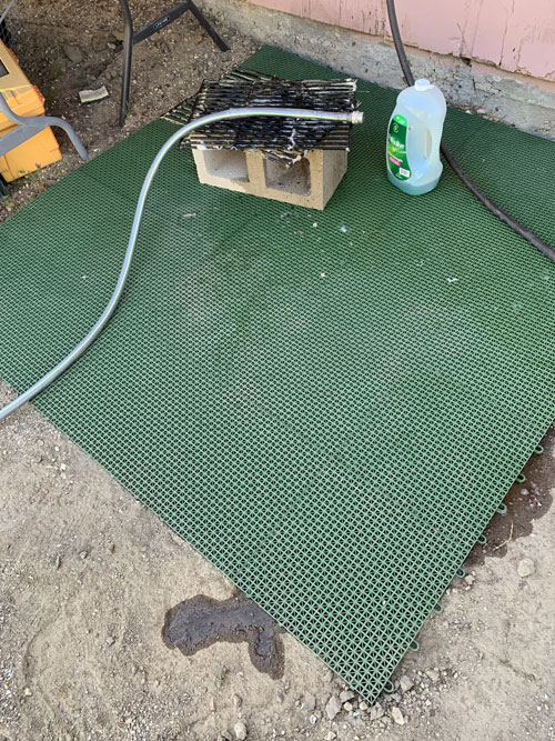 drainage-tile-on-gravel